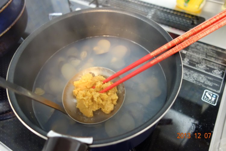 蚬贝酱汤步骤5