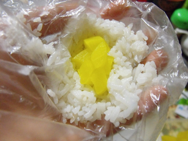 三角饭团步骤4