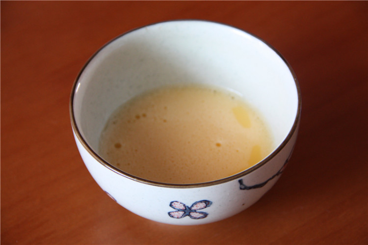 龙眼茶碗蒸步骤1