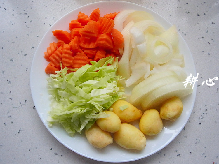 迷你土豆大酱汤步骤2