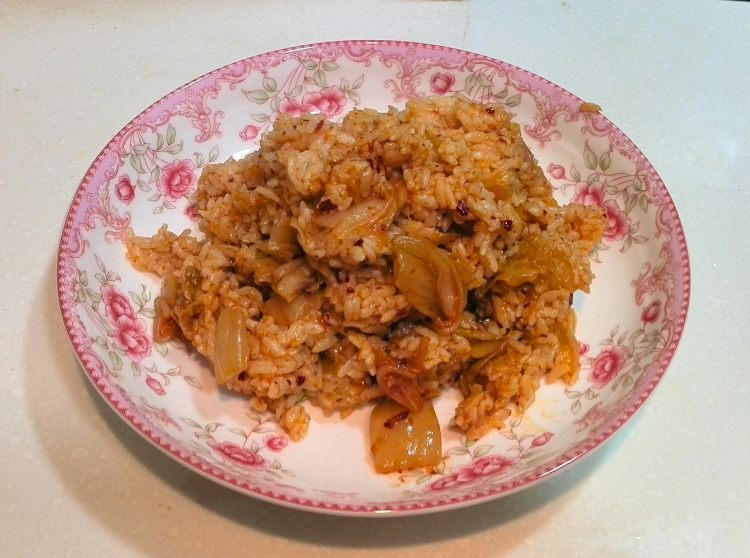 韩式泡菜炒饭步骤10