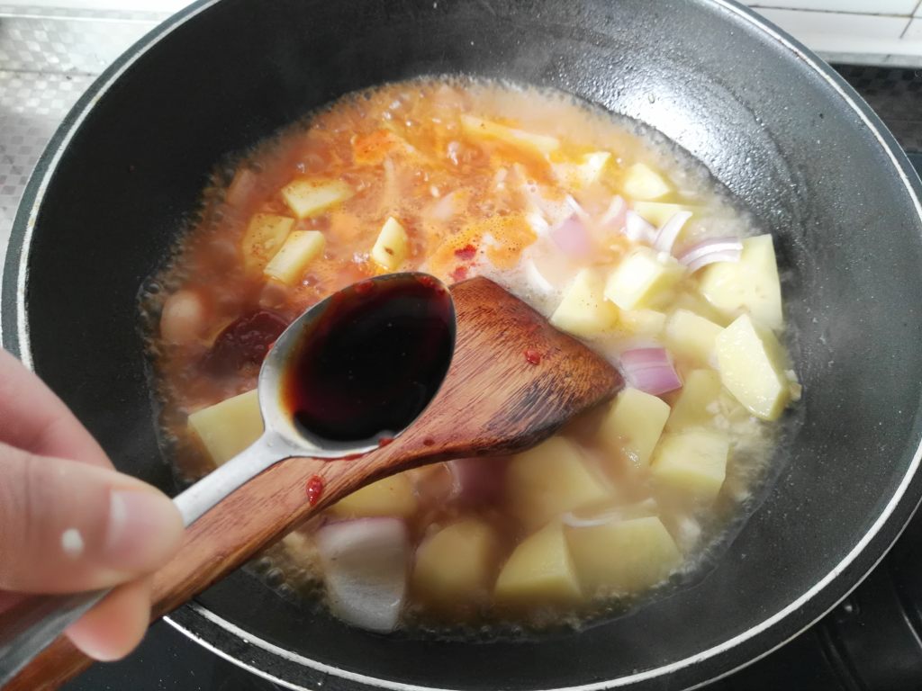 韩式酱土豆步骤7