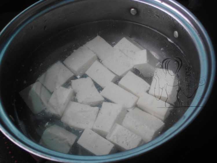 泡菜海鲜豆腐煲步骤3