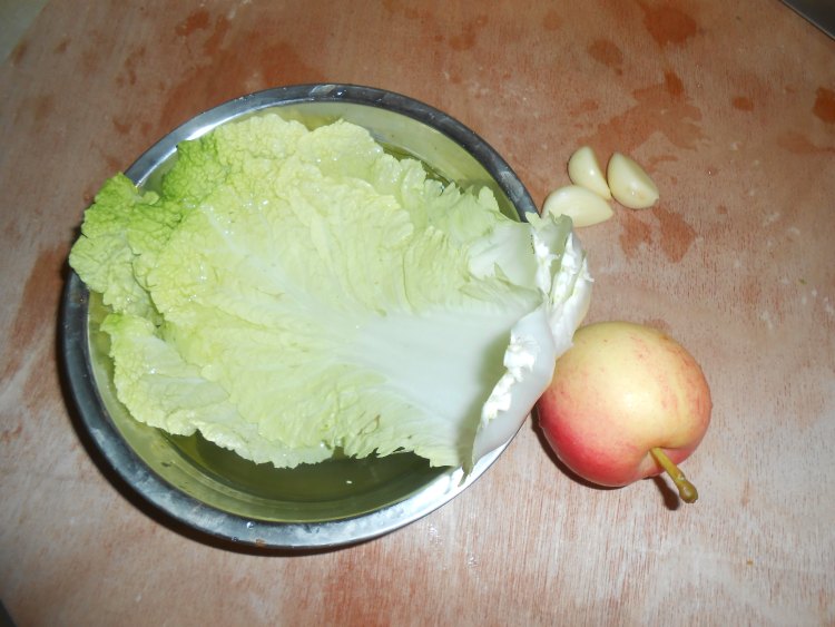 简易版酸辣白菜步骤1