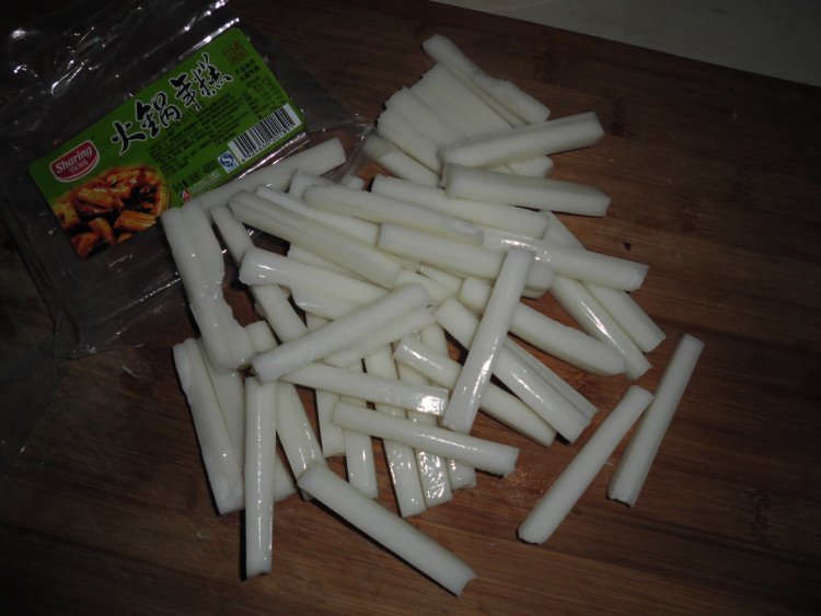 番茄炒年糕步骤2