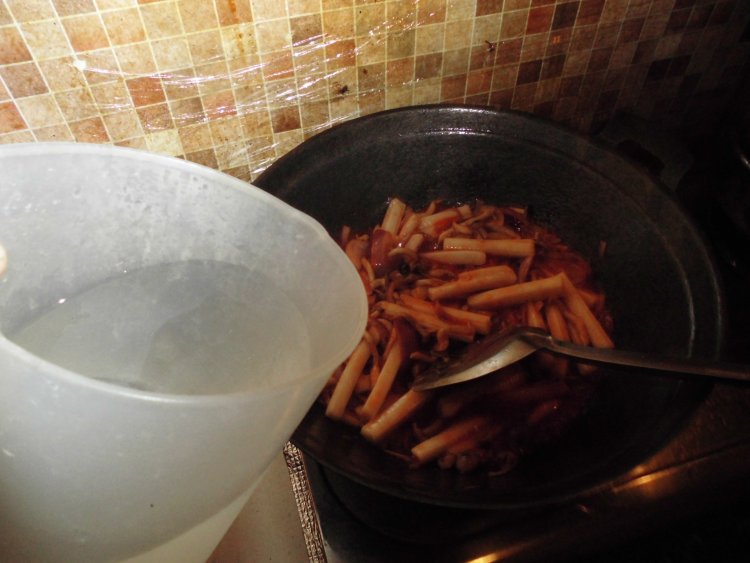 番茄炒年糕步骤9