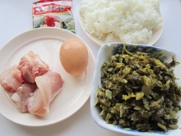 雪里蕻肉末石锅拌饭步骤1