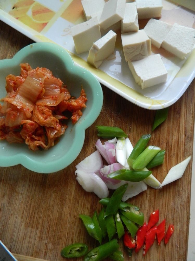韩式泡菜炖秋刀鱼步骤4