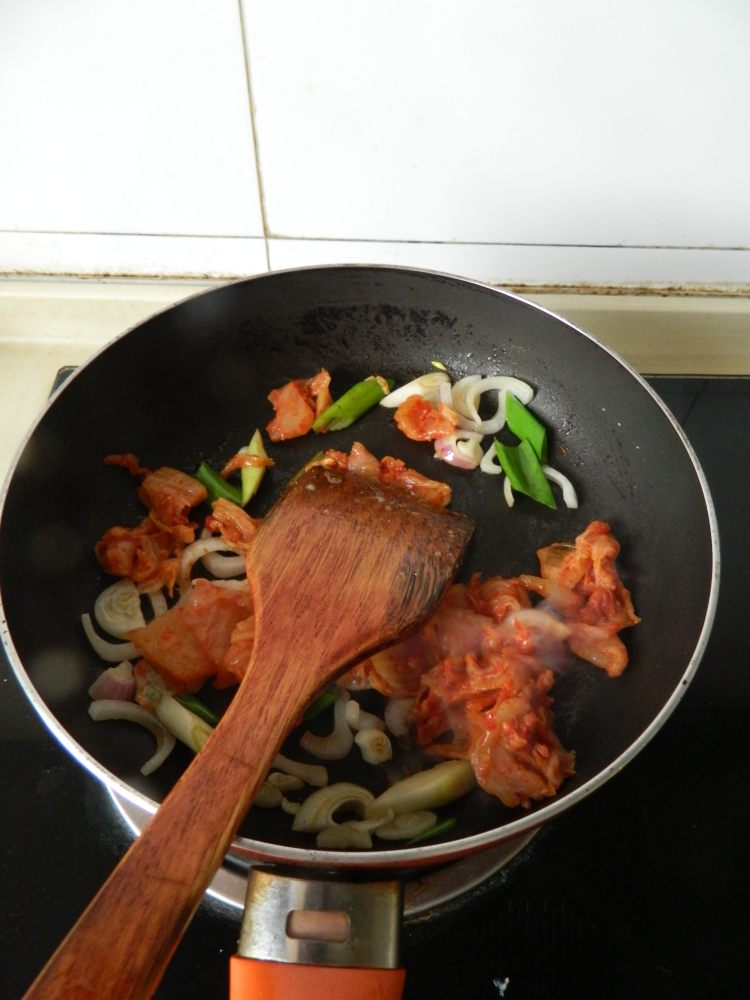 韩式泡菜炖秋刀鱼步骤6