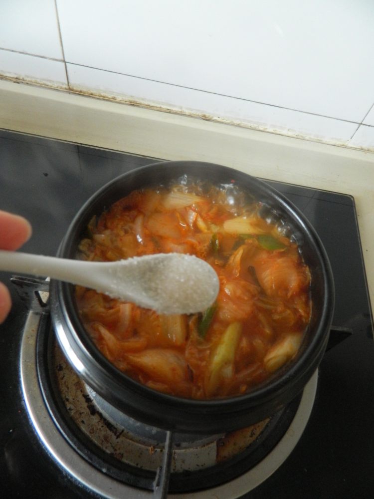 韩式泡菜炖秋刀鱼步骤10