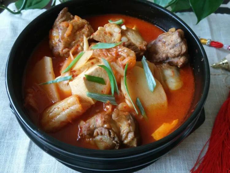 泡菜排骨豆腐汤步骤28