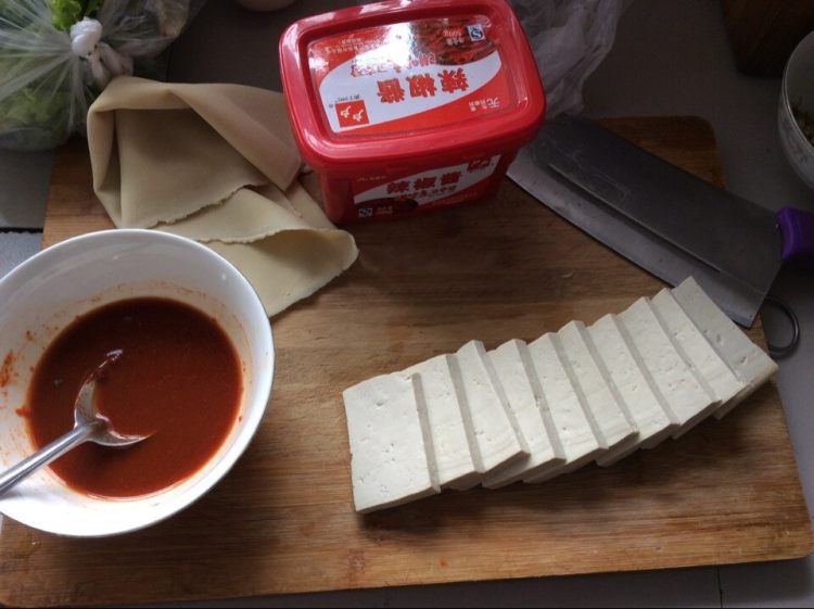 铁板豆腐韩国辣酱版步骤1