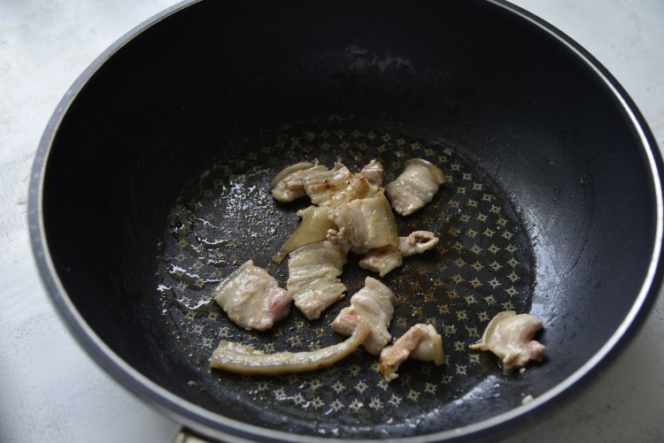 冻豆腐泡菜汤步骤4