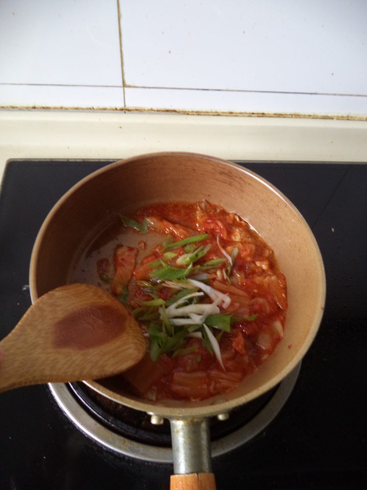 猪肉泡菜石锅拌饭步骤6