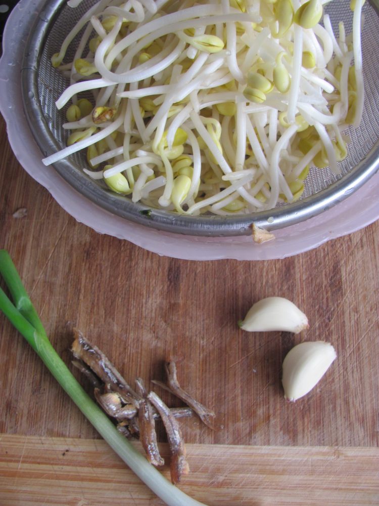韩式豆芽汤步骤1