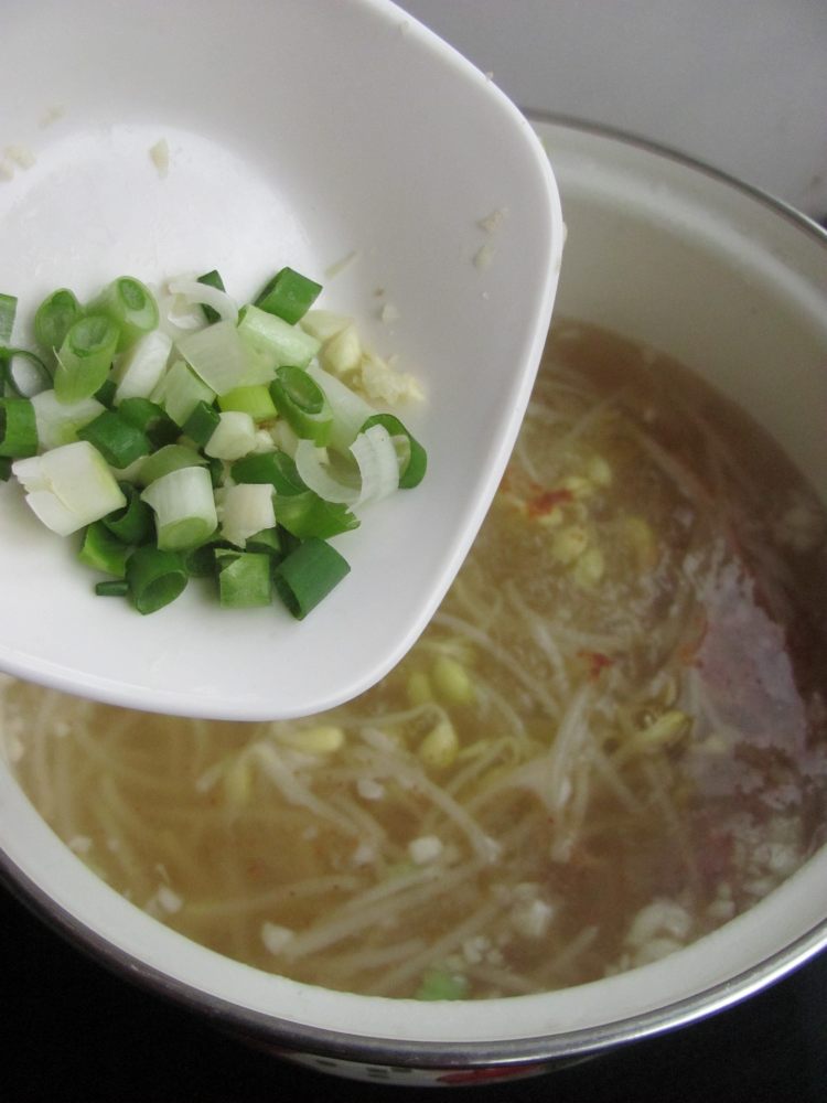 韩式豆芽汤步骤12