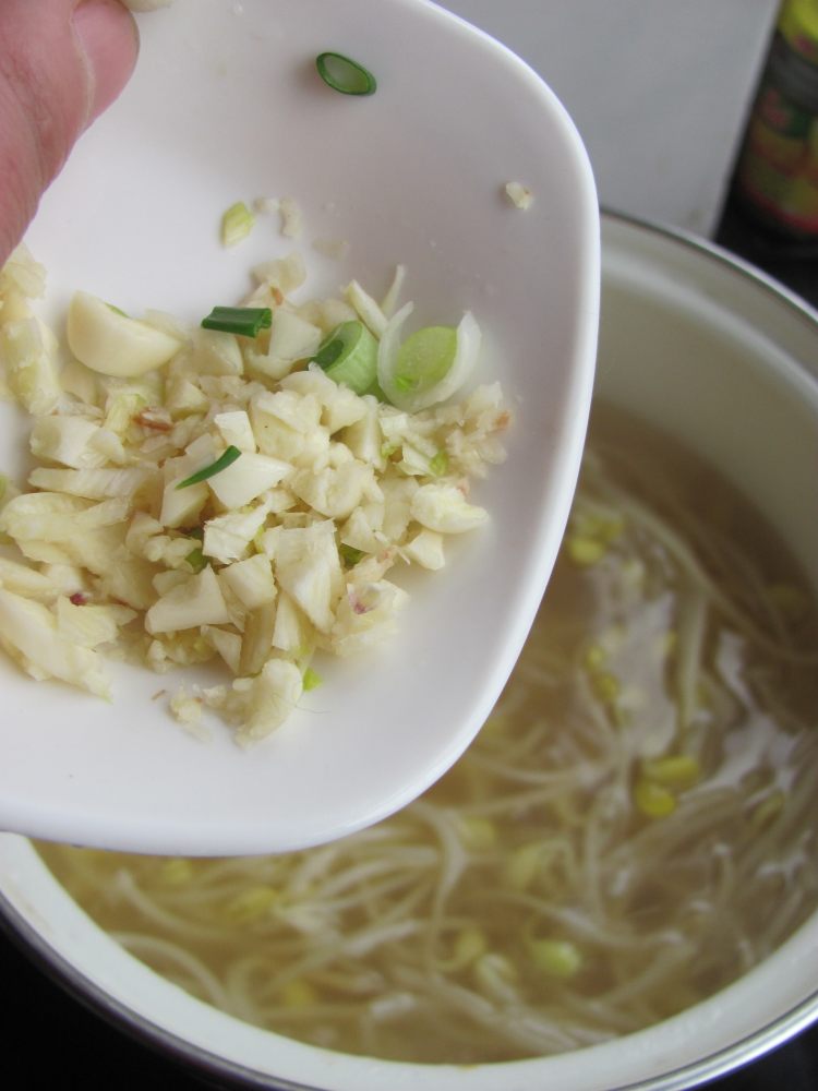 韩式豆芽汤步骤9