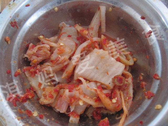 酸辣泡菜汤步骤1