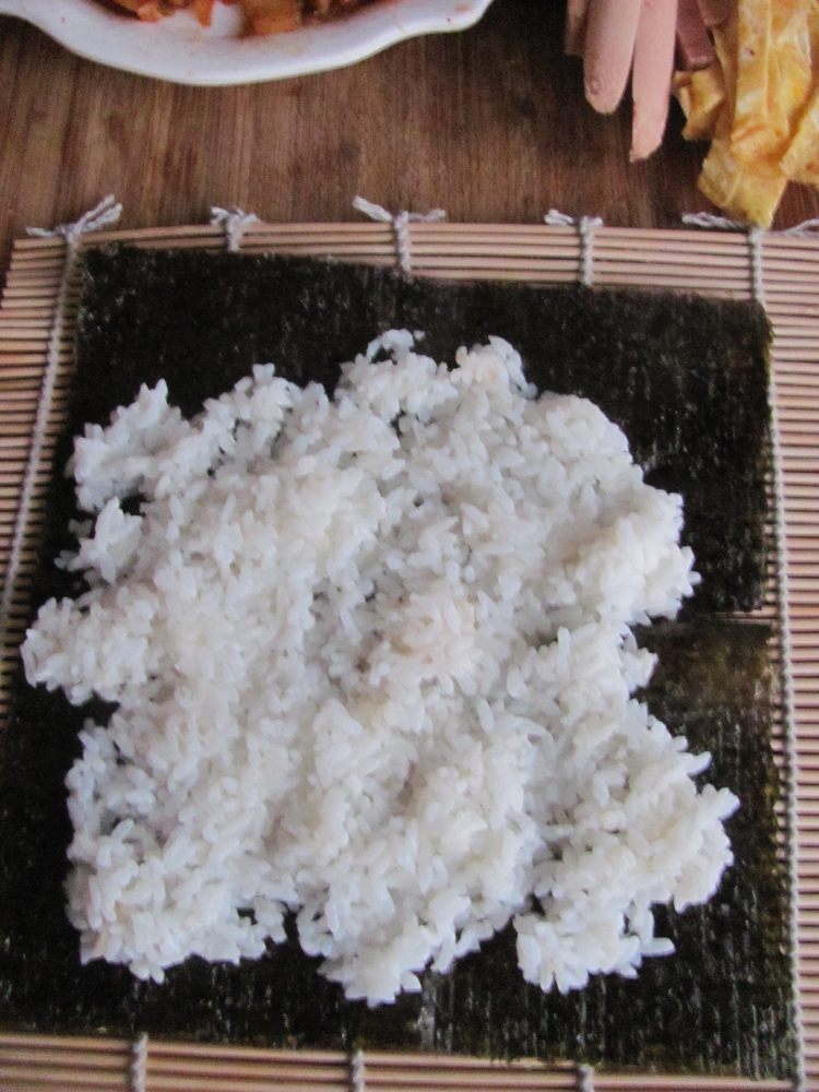韩式泡菜紫菜包饭步骤6