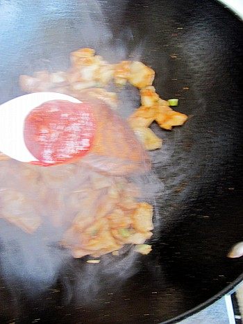 韩式泡菜炒年糕步骤5