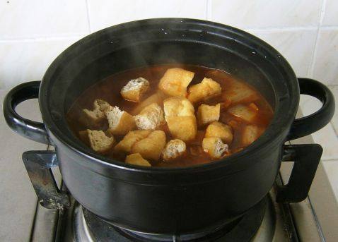 韩式泡菜豆腐煲步骤7