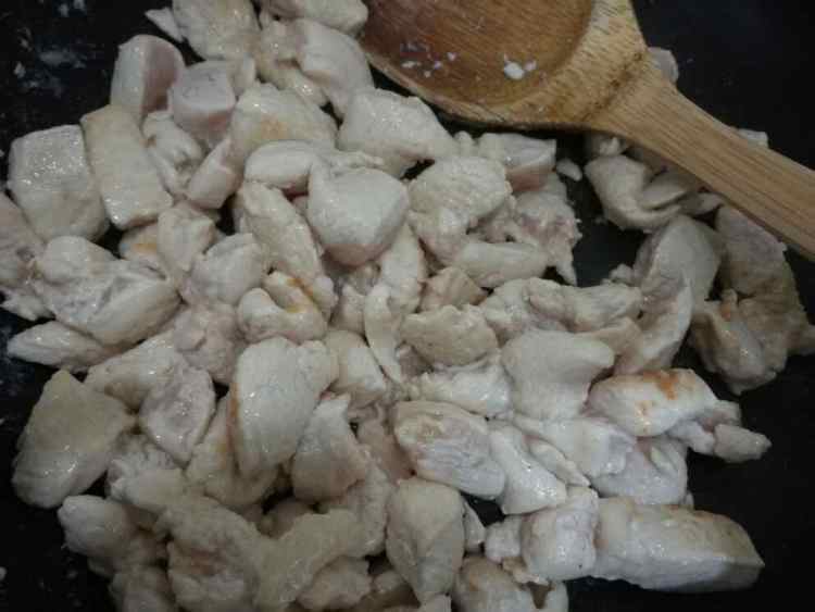 泰式黄咖喱鸡肉饭步骤4