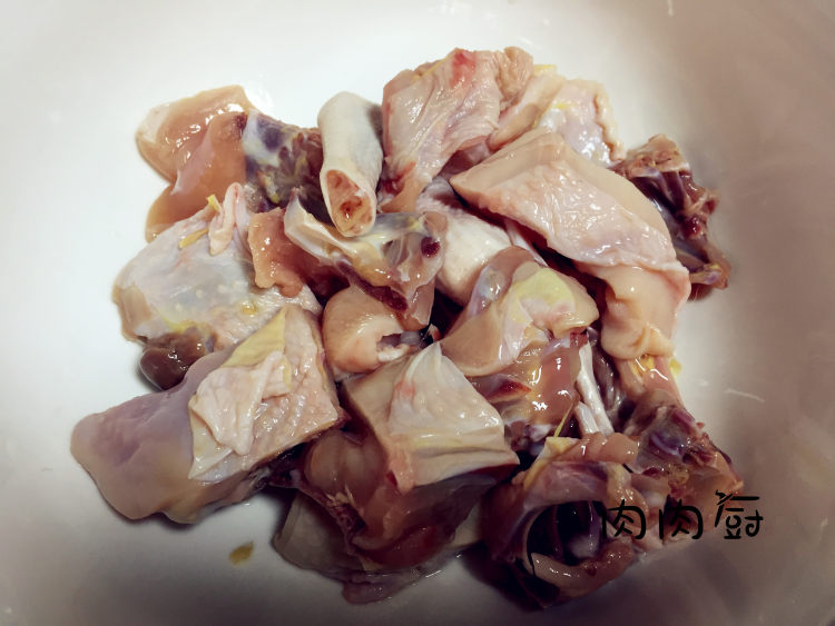 泰式土豆咖喱鸡步骤1