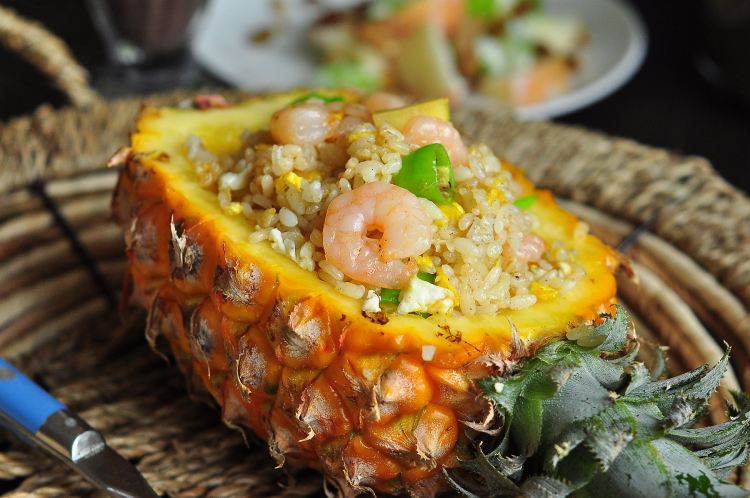 泰式菠萝炒饭步骤9