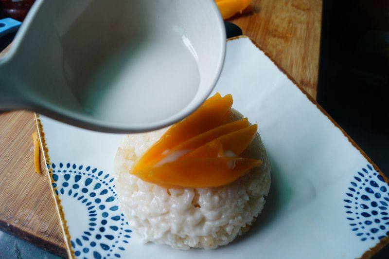 泰式椰香芒果饭步骤7