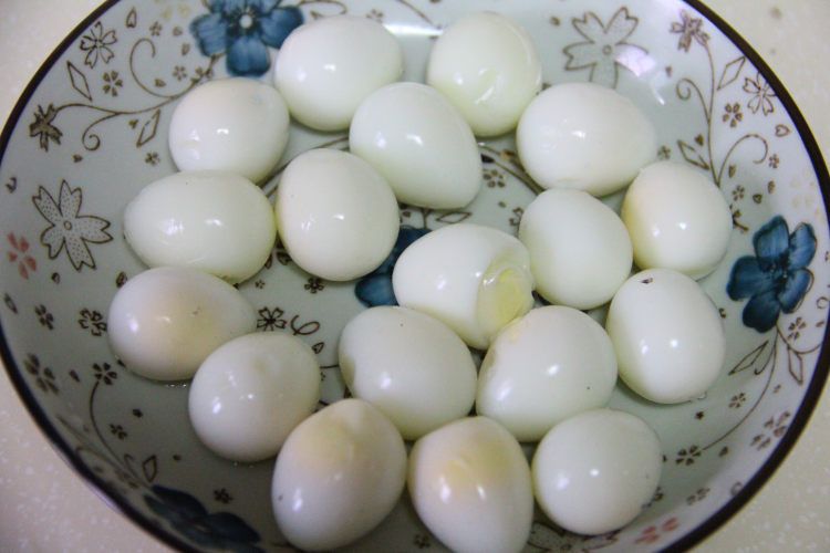 泰式甜辣虎皮鹌鹑蛋步骤2