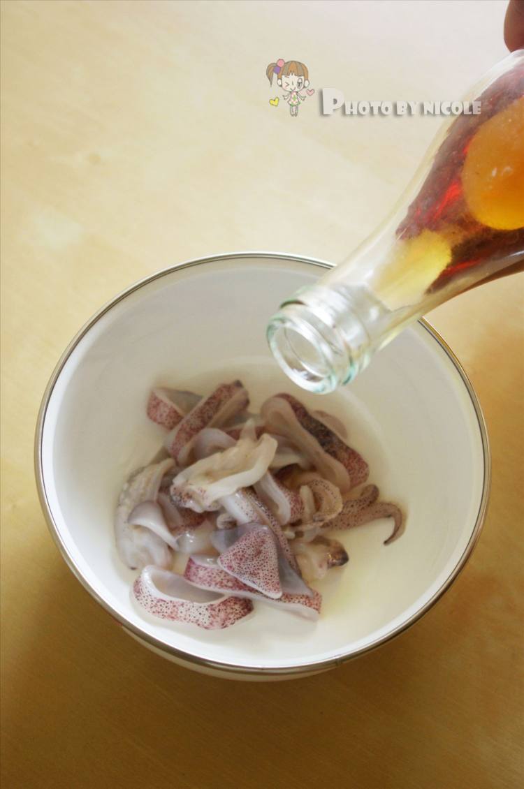 泰式甜辣鱿鱼圈步骤2