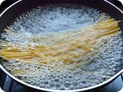茄汁意面步骤4