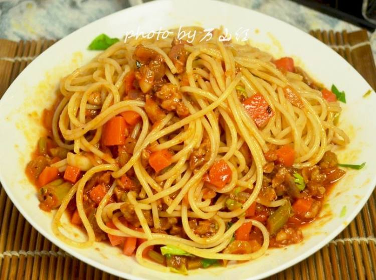 肉酱蔬菜意面步骤17