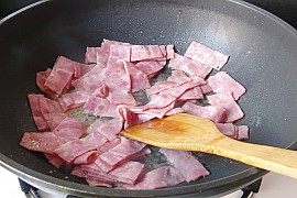 芝士培根焗意面步骤4