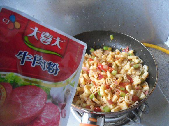 素炒字母意面步骤13