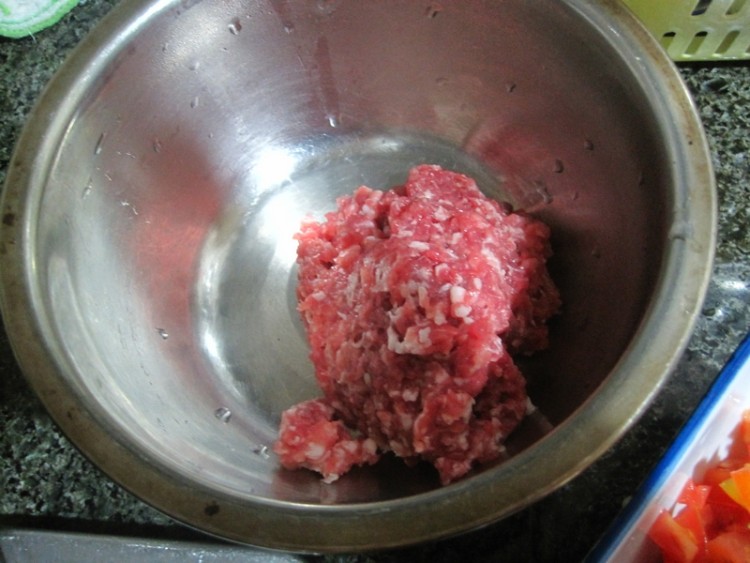 番茄肉末意粉步骤3