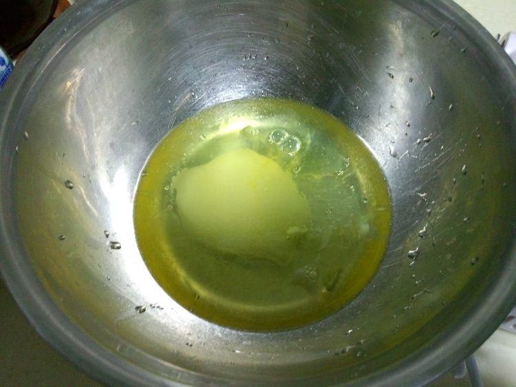 原味无油戚风步骤3