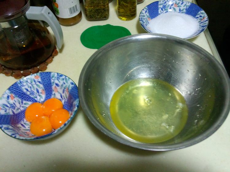 原味无油戚风步骤2