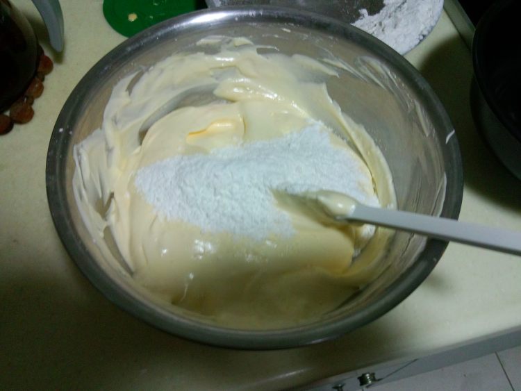 原味无油戚风步骤7