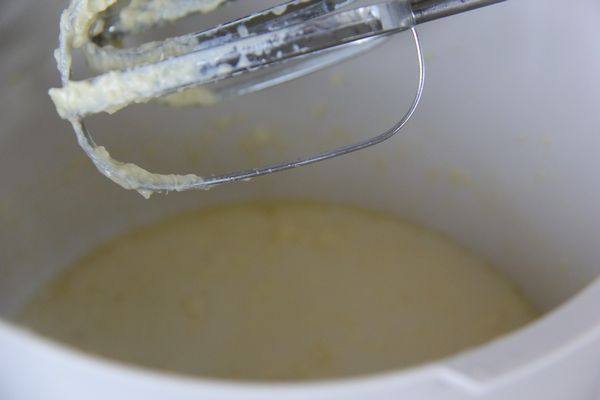 牛奶方块小饼干步骤5