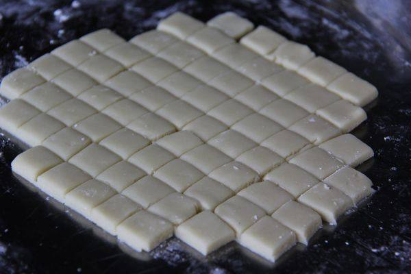 牛奶方块小饼干步骤12