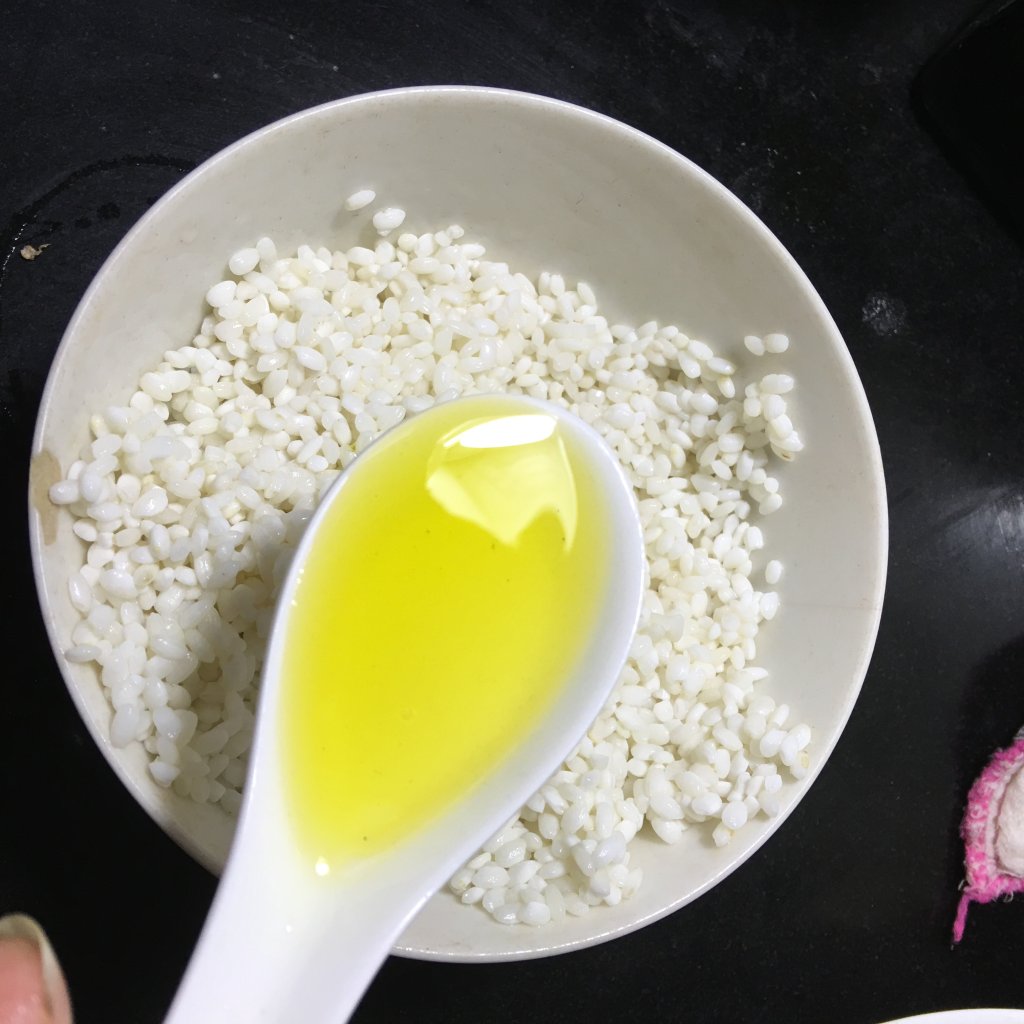 香肠菠萝八宝饭步骤2
