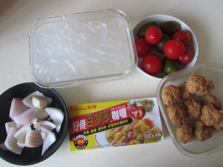 咖喱丸子粉丝煲步骤1