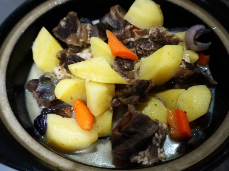 咖喱土豆牛腩饭步骤4