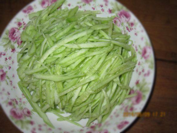 家常炸酱面步骤4