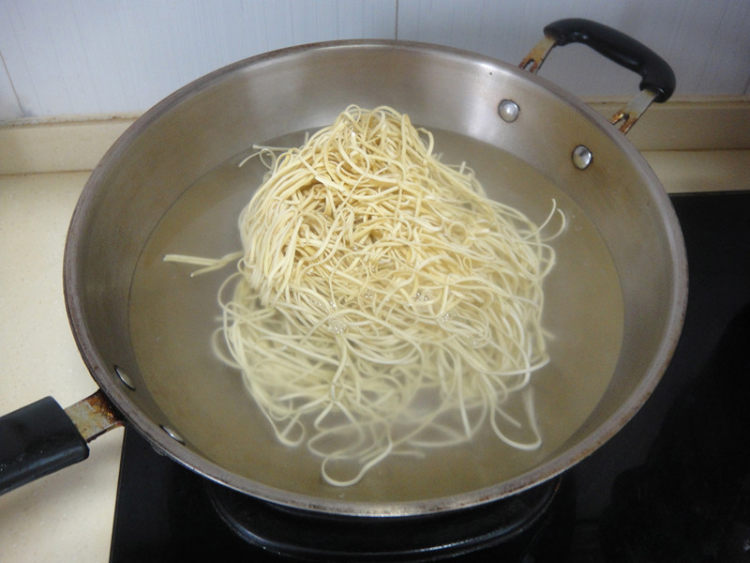 【手工美食】上海冷面步骤3