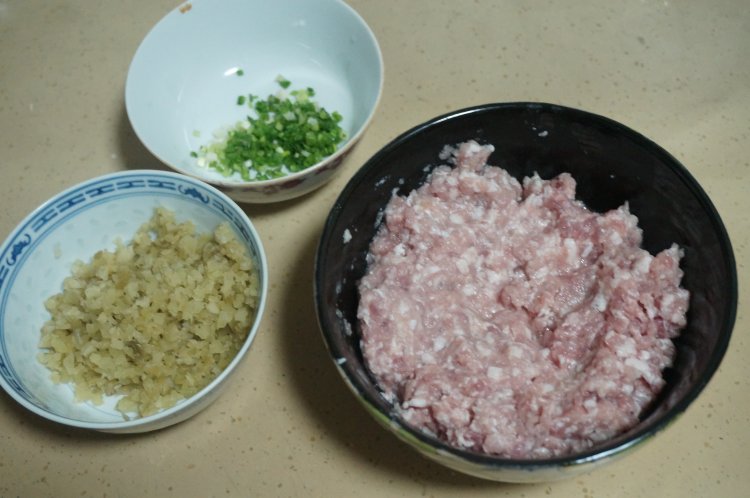 榨菜鲜肉月饼步骤1