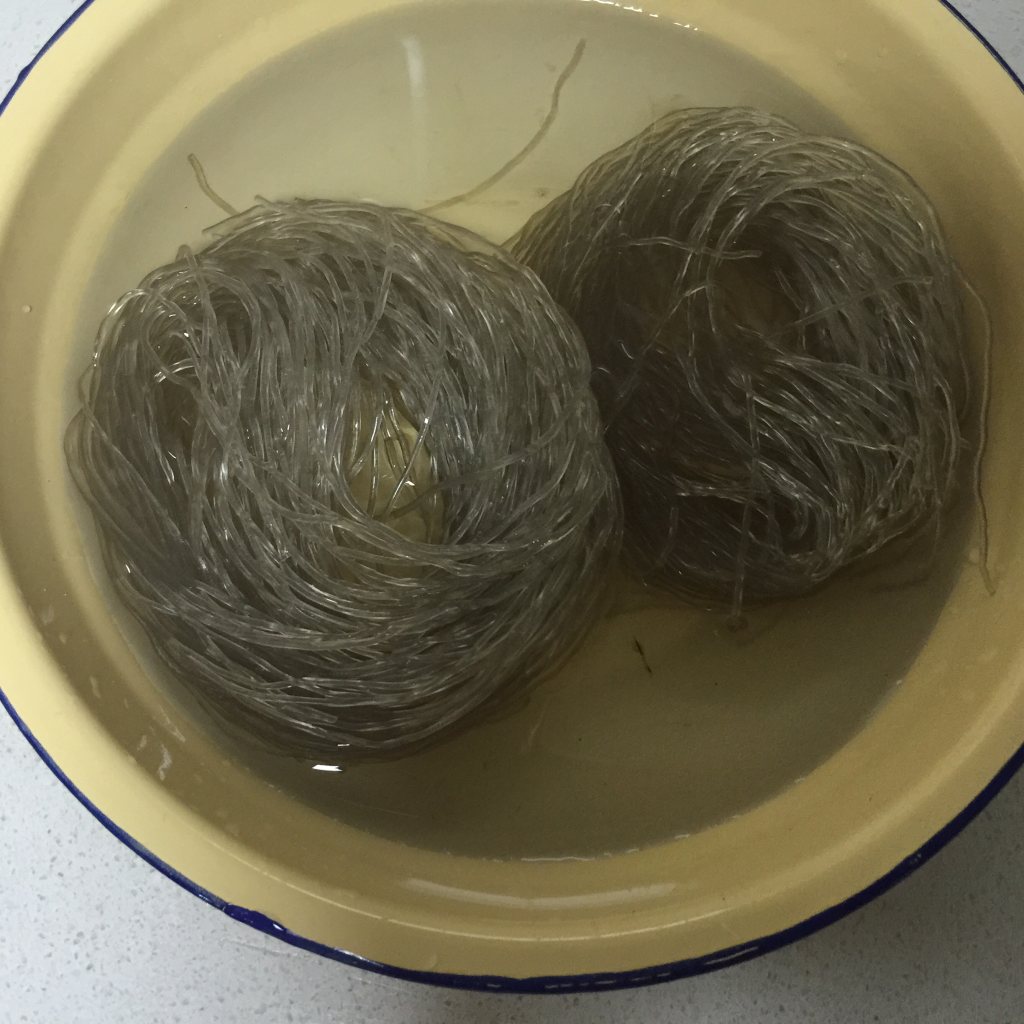 川味酸辣粉步骤1