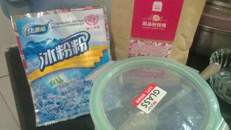 [手工美食]玫瑰花冰粉步骤1