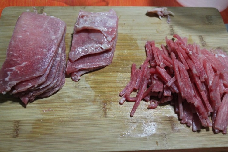香辣牛肉丝步骤1